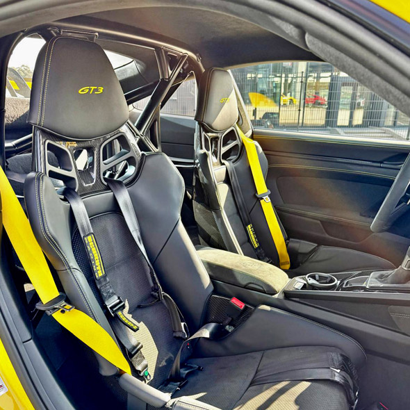 Rent Porsche 911 GT3 992 at the N&uuml;rburgring