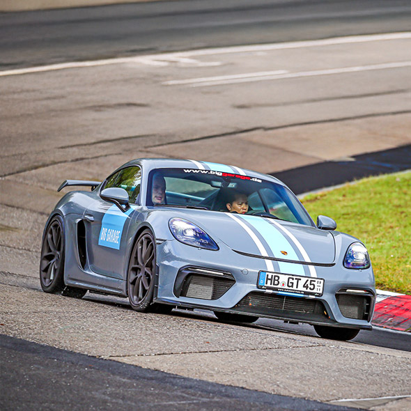Rent Porsche GT4 at the N&uuml;rburgring