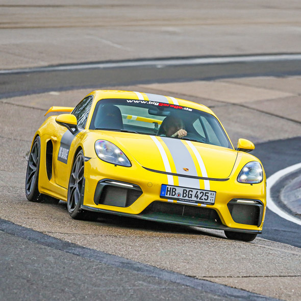 Rent Porsche GT4 MR at the Nürburgring Rent Porsche GT4 MR at the Nürburgring